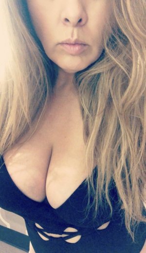 Emilya sex contacts in Manchester